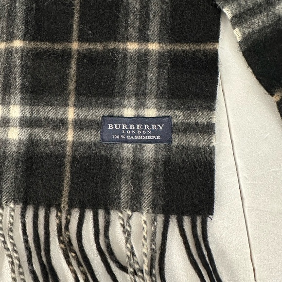 BURBERRY London Authentic scarf 100% cashmere fringe black nova check - Picture 3 of 6